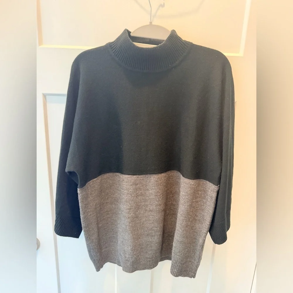 Covington Black Gray Colorblock Mock Neck Sweater Women’s L Knit Pullover
